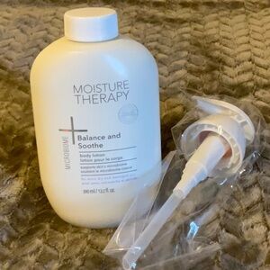 Avon Moisture Therapy Balance + Soothe Body Lotion
